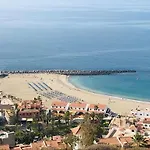 Cristianos, Vistas Al Mar شقة