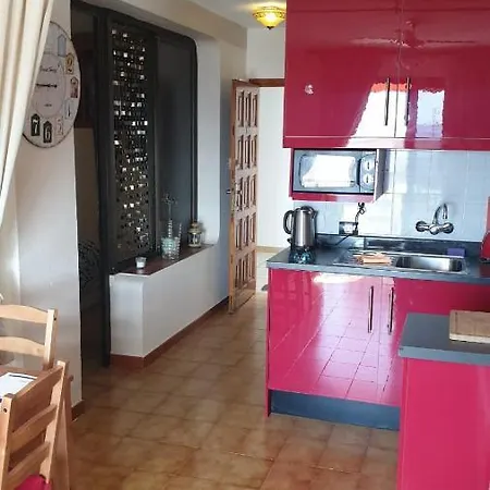 Cristianos, Vistas Al Mar Apartment